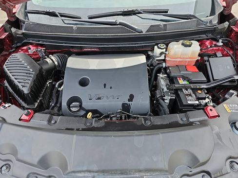 Used 2020 Chevrolet Traverse LT image 37