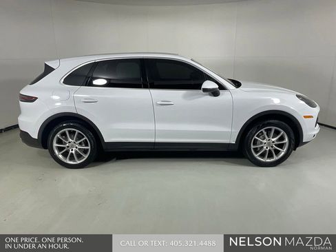 Used 2019 Porsche Cayenne AWD/4WD image 5
