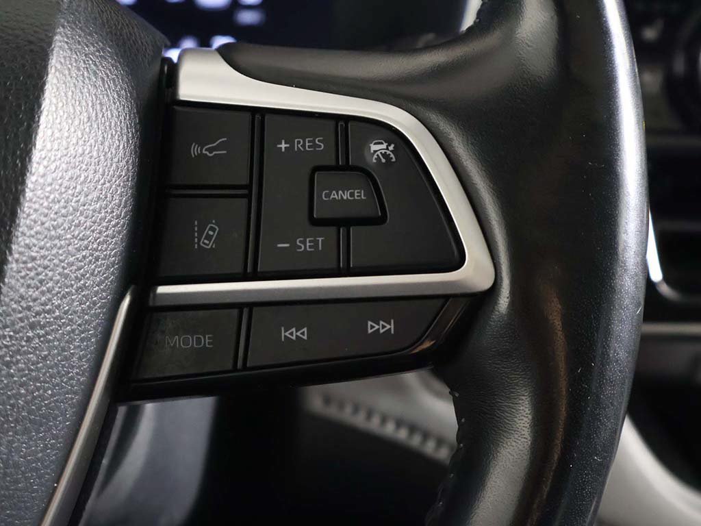Used 2023 Toyota Highlander Limited AWD/4WD image 45