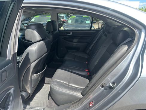 Used 2014 Hyundai Genesis 5.0 R-Spec image 15