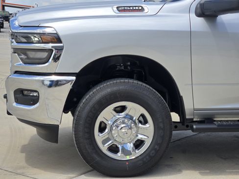 New 2026 RAM 2500 Tradesman AWD/4WD image 6