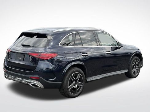 Used 2024 Mercedes-Benz GLC 300 4MATIC image 5
