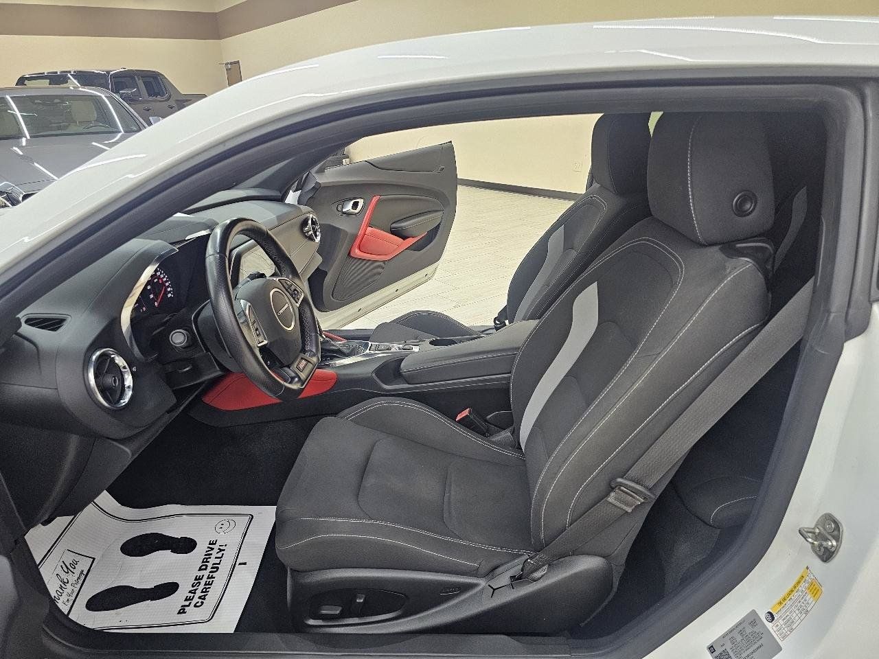Used 2019 Chevrolet Camaro SS RWD image 16