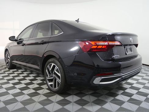 Used 2024 Volkswagen Jetta SEL FWD image 5