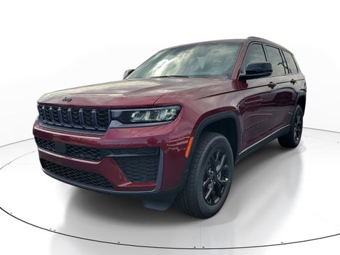New 2026 Jeep Grand Cherokee L 2WD image 4
