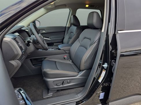 New 2026 Nissan Pathfinder SL AWD/4WD image 10