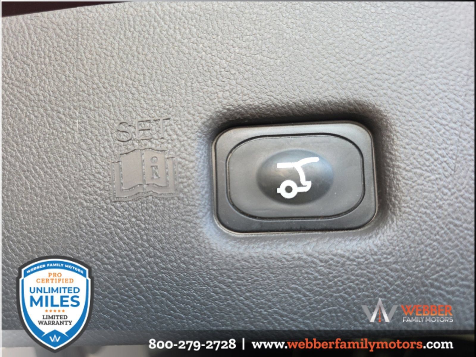 Used 2023 Lincoln Nautilus Reserve w/ Luxury Package AWD/4WD image 8