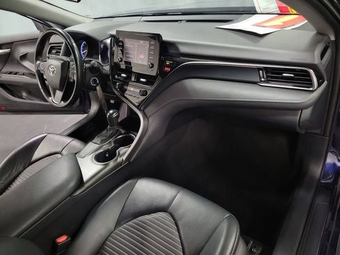 Used 2021 Toyota Camry SE FWD image 23