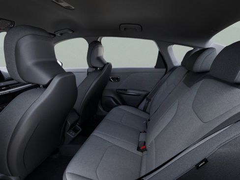 Used 2025 Kia K4 FWD image 18