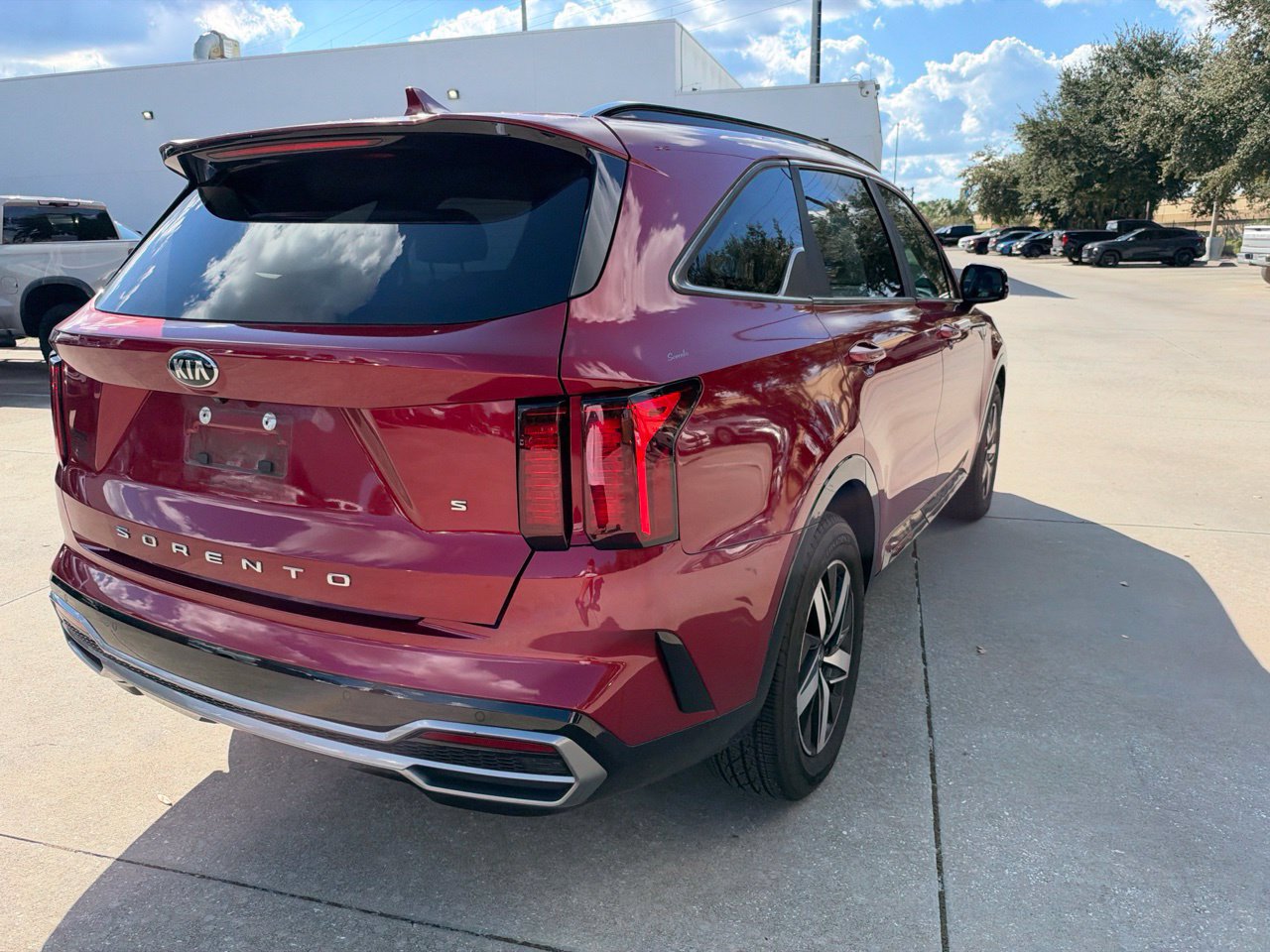 Used 2021 Kia Sorento S FWD image 5