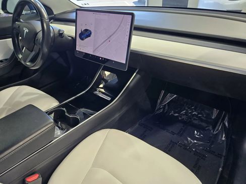 Used 2020 Tesla Model 3 Long Range image 5