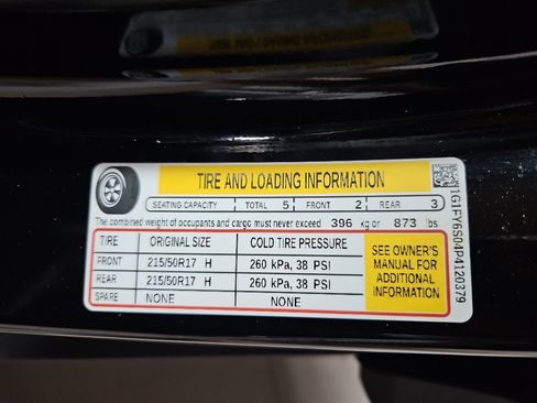 Used 2023 Chevrolet Bolt EUV LT w/ Driver Confidence Package FWD image 26