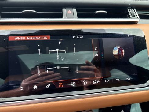 Used 2019 Land Rover Range Rover Velar R-Dynamic SE AWD/4WD image 31