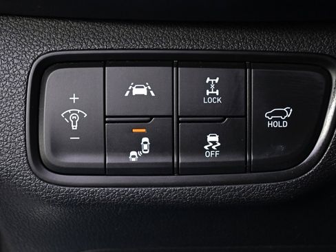 Used 2020 Hyundai Santa Fe SEL w/ Convenience + Premium Package image 19