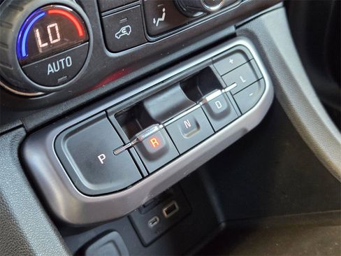 Used 2020 GMC Acadia AT4 w/ LPO, 'HIT The Road' Package image 18