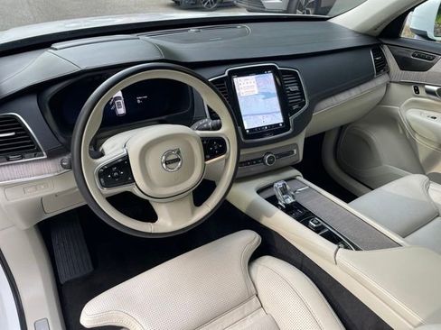 Certified 2023 Volvo XC90 T8 Ultimate AWD/4WD image 15