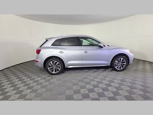 Used 2023 Audi Q5 2.0T Premium w/ Convenience Package AWD/4WD image 37