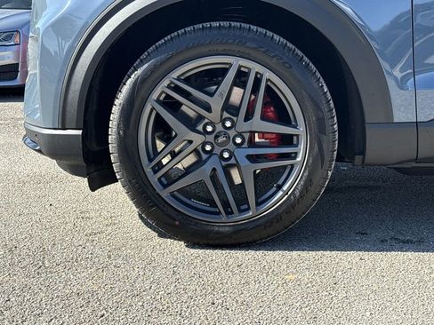 New 2026 Ford Explorer ST-Line w/ ST-Line Street Pack image 9