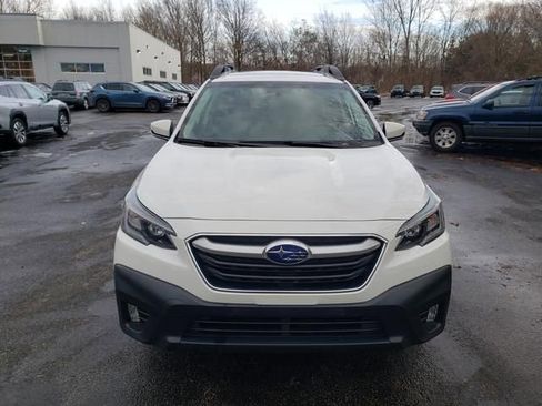 Certified 2022 Subaru Outback Premium image 9
