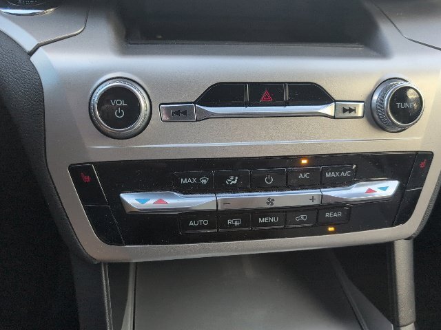 Used 2022 Ford Explorer XLT RWD image 19