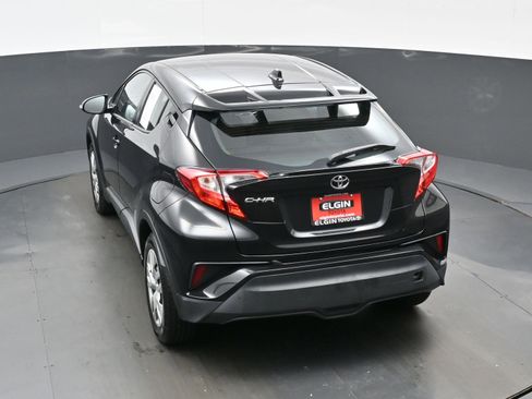 Used 2021 Toyota C-HR LE FWD image 37