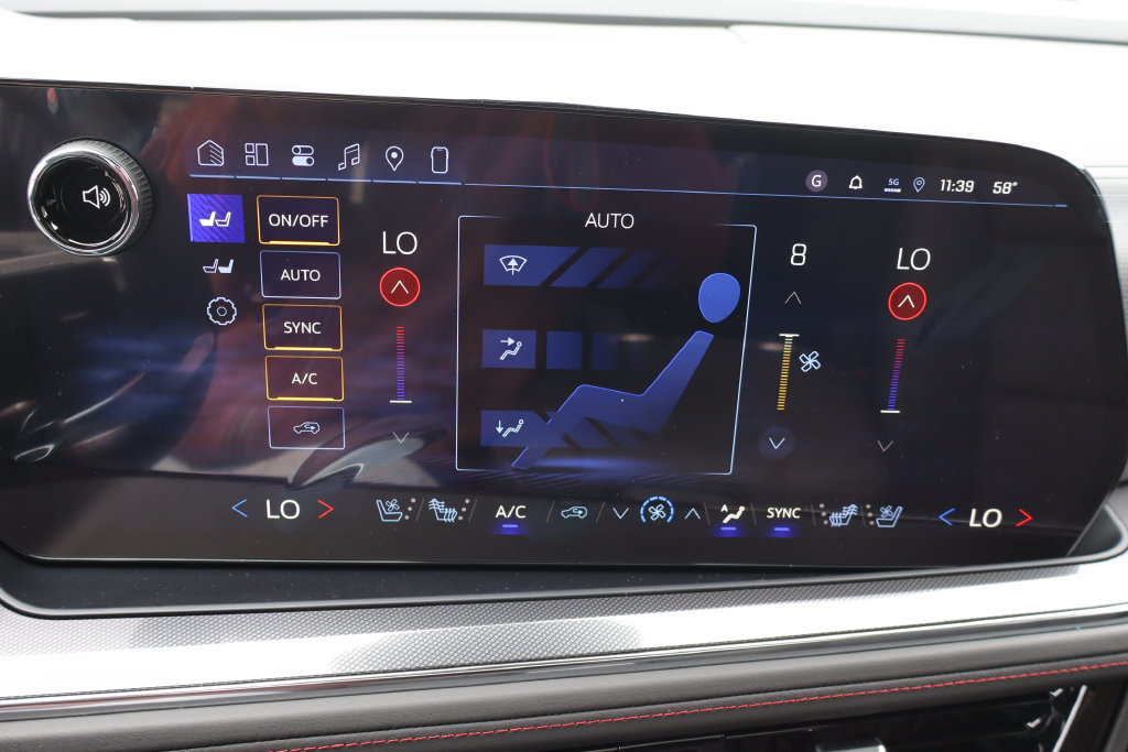 New 2027 Chevrolet Suburban RST w/ Advanced Technology Package AWD/4WD image 13