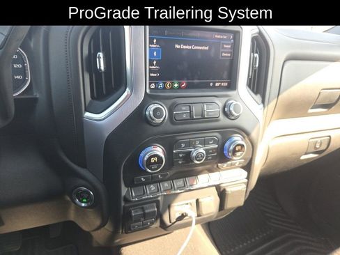 Used 2019 GMC Sierra 1500 SLE w/ SLE Value Package AWD/4WD image 16