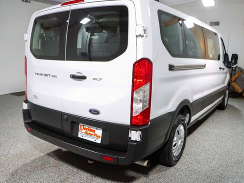 Used 2022 Ford Transit 350 XLT RWD image 7