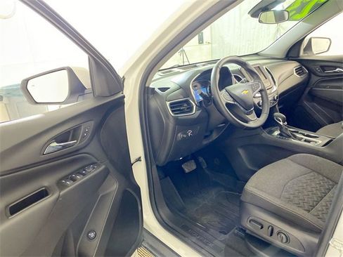 Used 2023 Chevrolet Equinox LT image 27