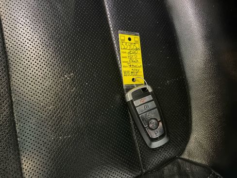 Used 2020 Ford Escape Titanium image 26