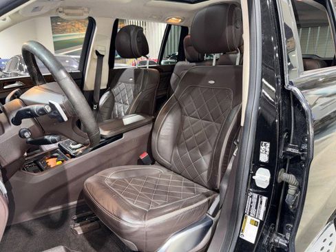 Used 2018 Mercedes-Benz GLS 550 4MATIC image 10