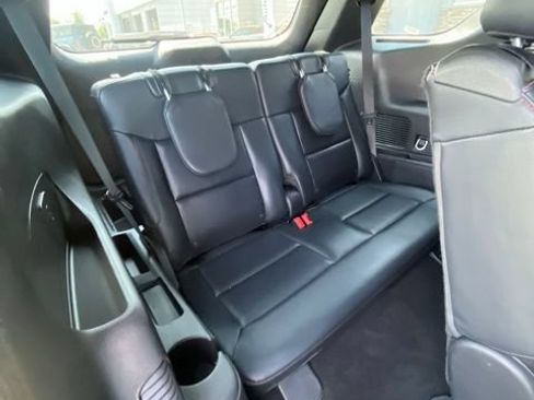 Used 2025 Ford Explorer ST-Line w/ ST-Line Street Pack AWD/4WD image 23