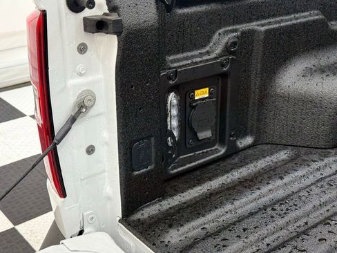 New 2025 Ford Maverick Lariat w/ Black Appearance Package image 5