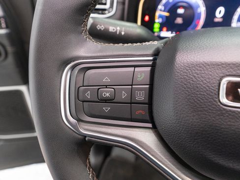 Used 2024 Jeep Wagoneer Series II AWD/4WD image 28