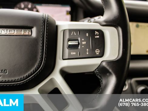 Used 2024 Land Rover Defender 110 X-Dynamic SE image 29