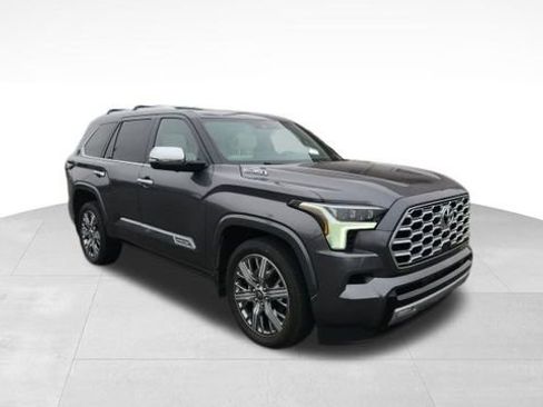 Used 2025 Toyota Sequoia Capstone image 1