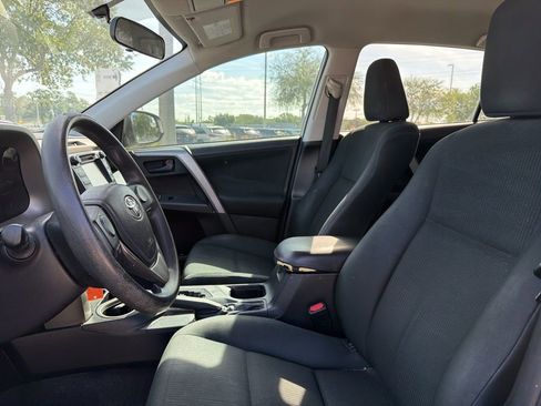 Used 2016 Toyota RAV4 LE image 13