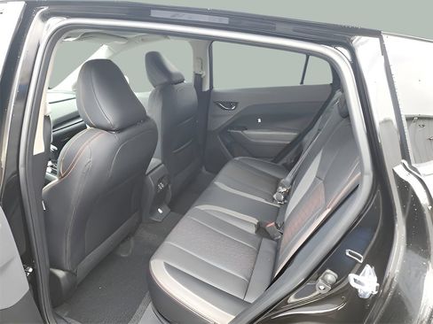 Certified 2025 Subaru Crosstrek 2.5i Limited w/ Crosstrek Mirror Package image 10