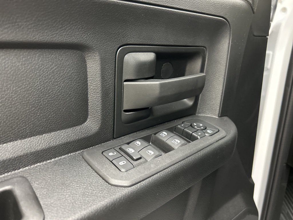 New 2026 RAM 5500 4x4 Crew Cab image 25