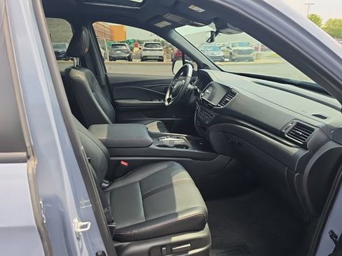Certified 2025 Honda Ridgeline TrailSport image 32