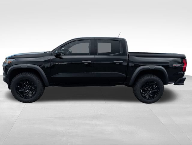 Used 2026 Chevrolet Colorado Trail Boss AWD/4WD image 2