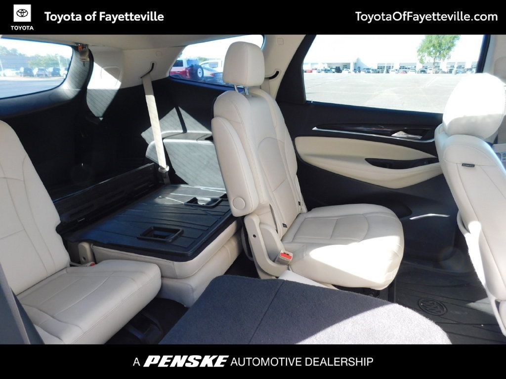 Used 2023 Buick Enclave Essence w/ Experience Buick Package FWD image 5