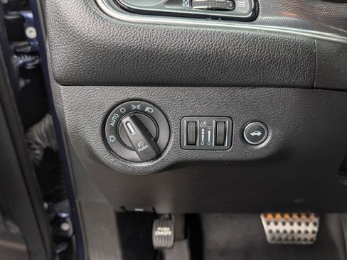 Used 2016 Dodge Challenger R/T Scat Pack image 21