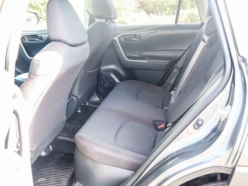 Certified 2025 Toyota RAV4 LE AWD/4WD image 21