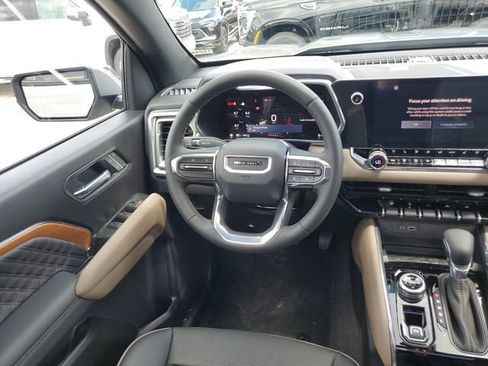 New 2026 GMC Canyon Denali AWD/4WD image 13