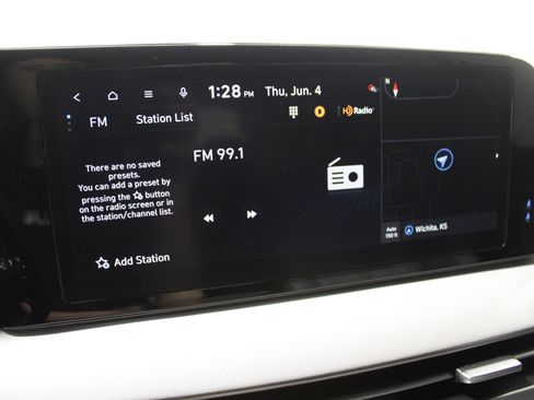 Used 2025 Hyundai Palisade SEL FWD image 14
