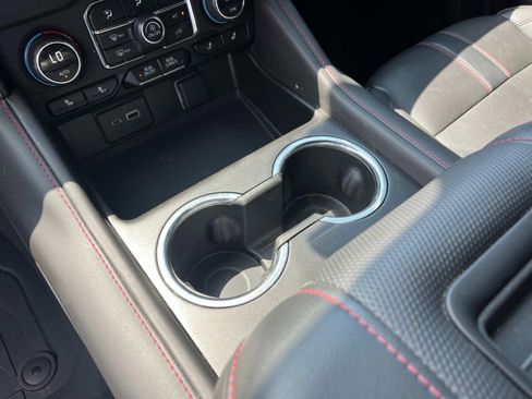 Used 2023 Chevrolet Suburban RST w/ Sport Performance Package image 37