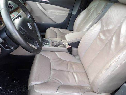 Used 2008 Volkswagen Passat Lux image 20