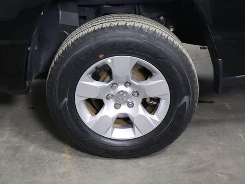 Used 2022 RAM 1500 Big Horn RWD image 47