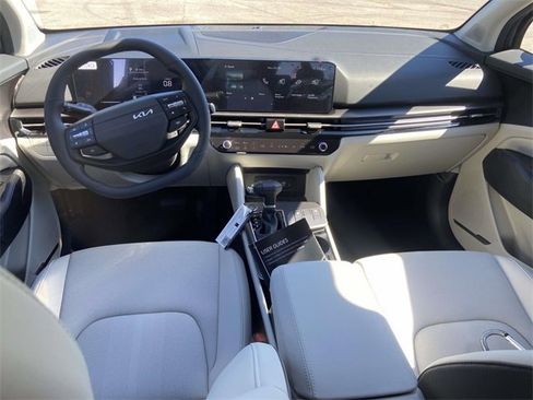New 2026 Kia Sportage EX image 10